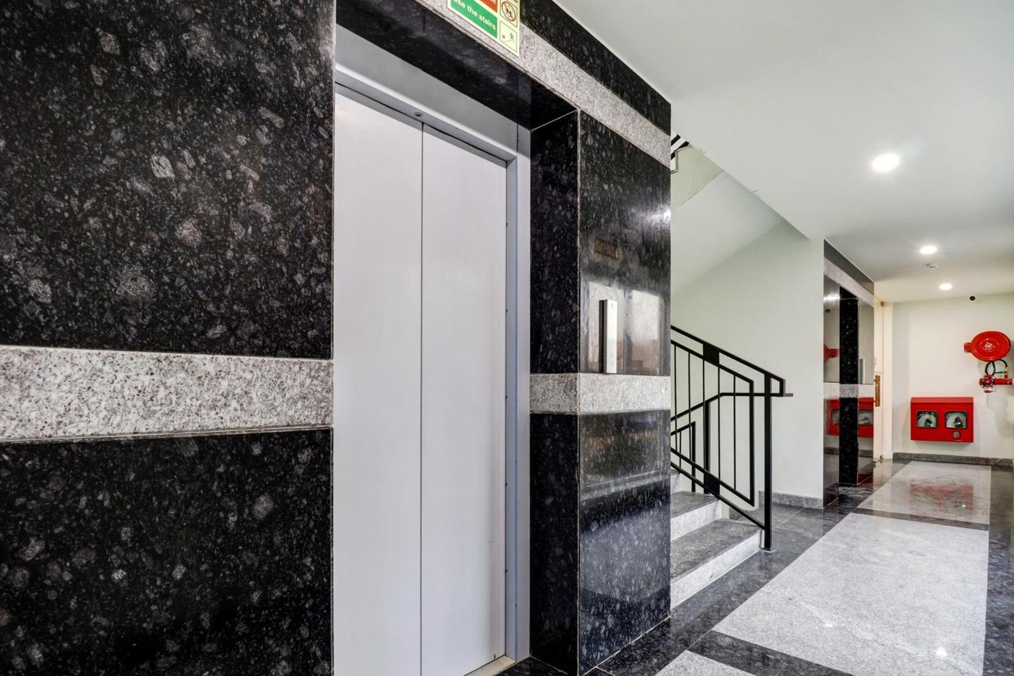 Super Townhouse Arekere Near Mithai Mahal 班加罗尔 外观 照片
