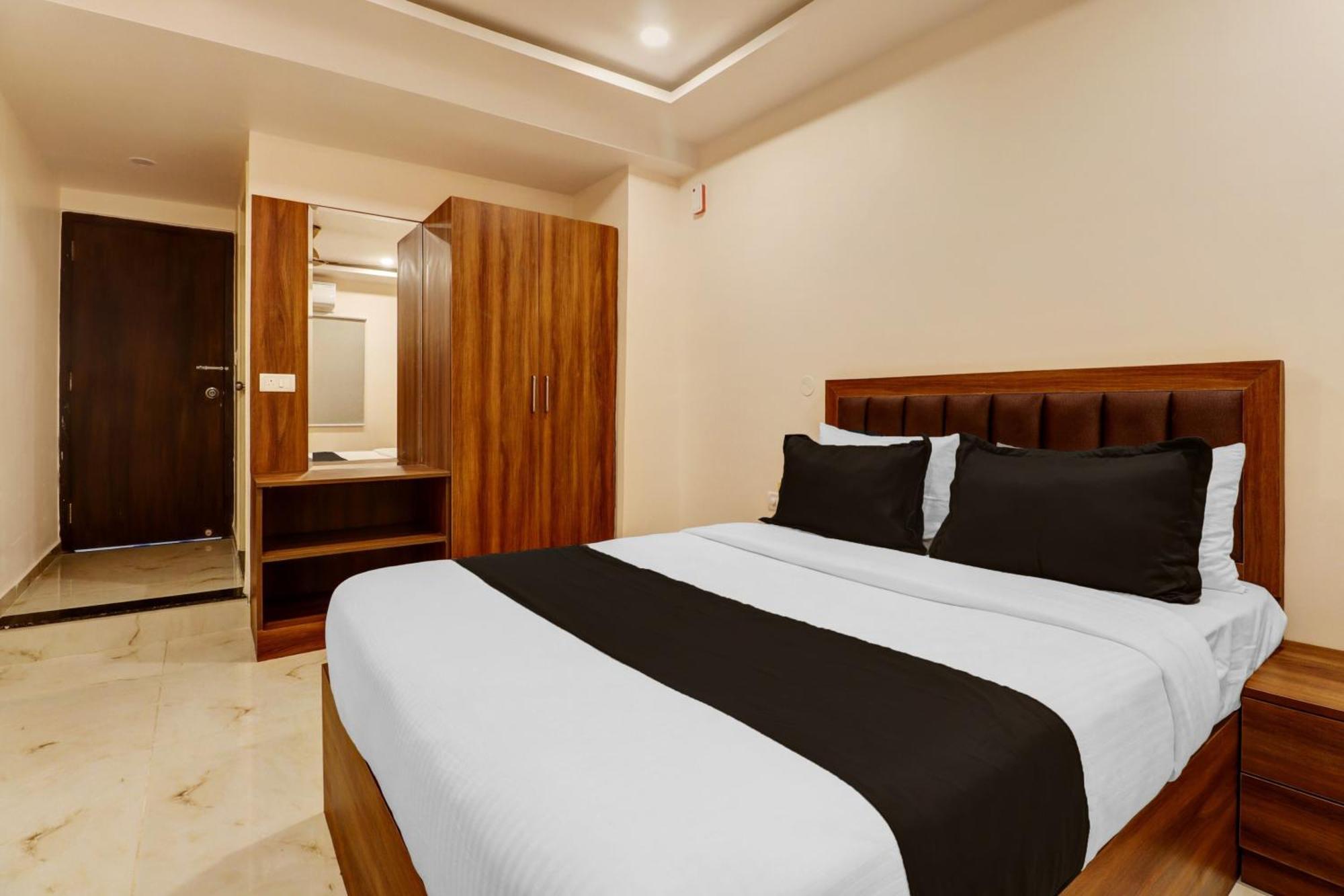 Super Townhouse Arekere Near Mithai Mahal 班加罗尔 外观 照片